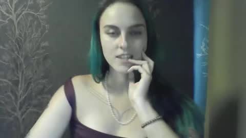 Snapshot of flower_bluee chatting on September 25, 12:15 pm Ambika 3 online show from September 25, 12:15 pm