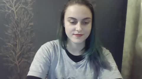 Snapshot of flower_bluee chatting on December 10, 3:01 pm Ambika 3 online show from December 10, 3:01 pm