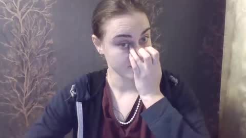 Snapshot of flower_bluee chatting on January 21, 1:43 pm Ambika 3 online show from January 21, 1:43 pm