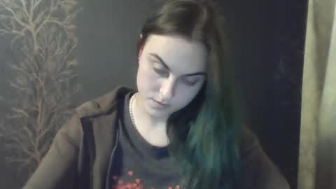 Snapshot of flower_bluee chatting on January 26, 2:41 pm Ambika 3 online show from January 26, 2:41 pm