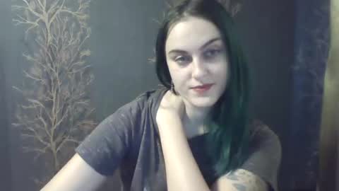 Snapshot of flower_bluee chatting on December 20, 1:22 pm Ambika 3 online show from December 20, 1:22 pm
