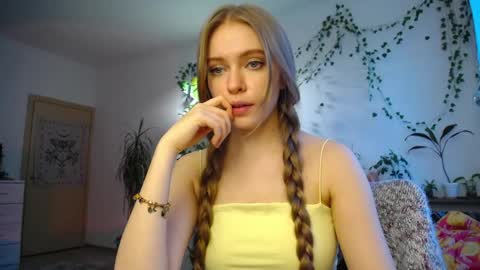 flower_elf online show from April 17, 4:53 pm