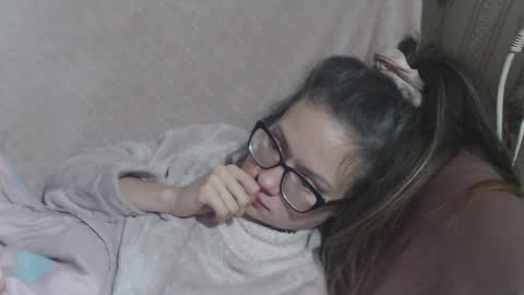 say meow and send tip  online show from January 19, 6:31 am