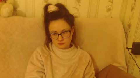 say meow and send tip  online show from February 17, 4:28 pm