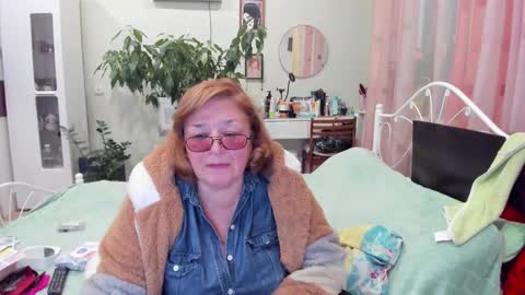 Flowerlower online show from September 30, 6:02 pm