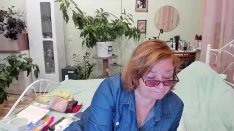 Flowerlower online show from September 13, 5:32 pm