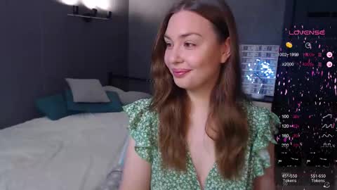 Julia online show from December 17, 4:33 pm