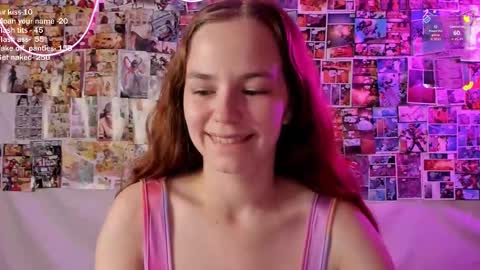 Snapshot of fox_lisaaa chatting on September 20, 8:51 pm Lisa online show from September 20, 8:51 pm