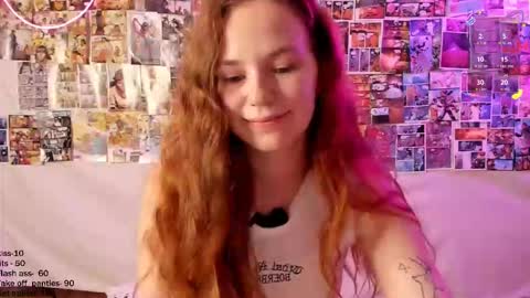 Snapshot of fox_lisaaa chatting on September 22, 8:07 pm Lisa online show from September 22, 8:07 pm