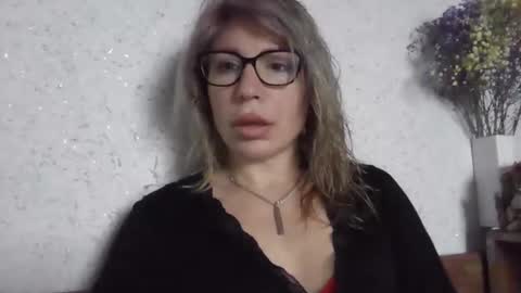 fox_red_lady7 online show from February 27, 8:25 am