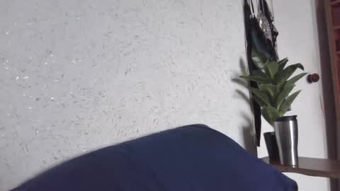 Snapshot of fox_red_lady7 chatting on March 6, 7:57 am fox_red_lady7 online show from March 6, 7:57 am