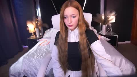 Maya online show from October 17, 1:25 pm