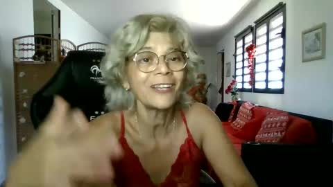 francelune online show from December 25, 7:14 am