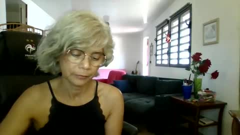 francelune online show from December 6, 9:32 am