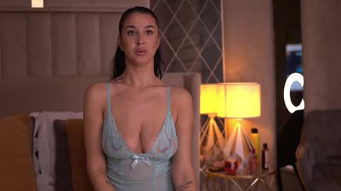 francescadante online show from December 15, 7:13 am