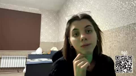 Melissa online show from November 25, 8:20 pm