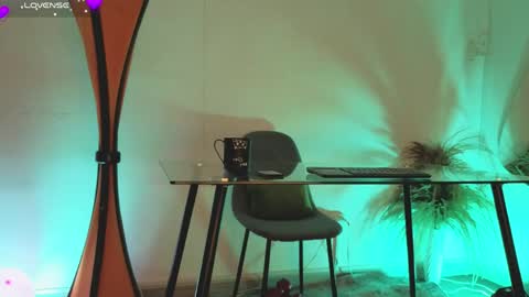 Fransheska online show from April 8, 12:18 pm