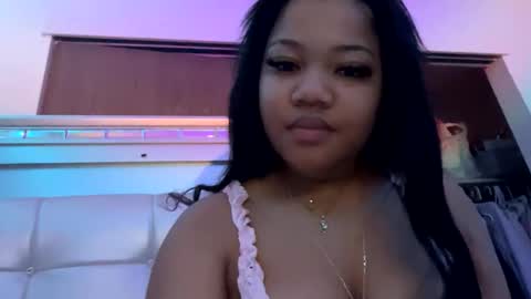 Freakymaa online show from February 3, 7:57 am