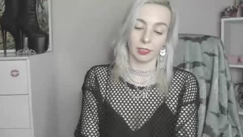 Anne online show from July 15, 10:31 am