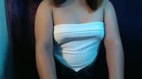 Yesia online show from May 9, 2:30 pm