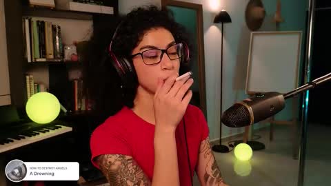 Vale online show from November 16, 3:19 am