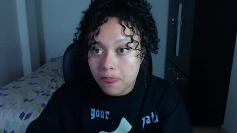 Snapshot of freud_x_louise1 chatting on January 3, 4:33 am Louise online show from January 3, 4:33 am