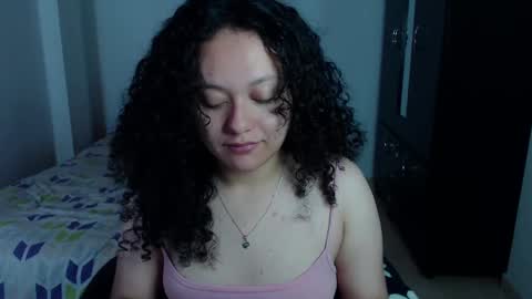 Snapshot of freud_x_louise1 chatting on January 5, 10:21 am Louise online show from January 5, 10:21 am
