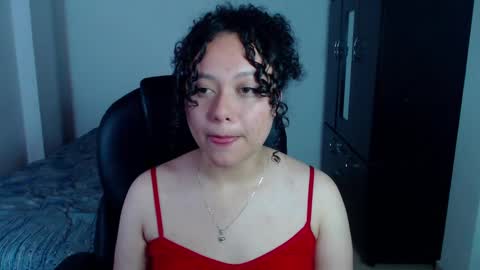 Snapshot of freud_x_louise1 chatting on December 20, 12:08 am Louise online show from December 20, 12:08 am