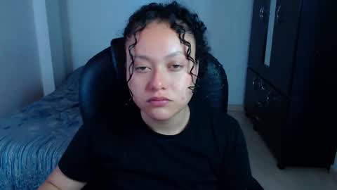 Snapshot of freud_x_louise1 chatting on October 10, 11:59 am Louise online show from October 10, 11:59 am