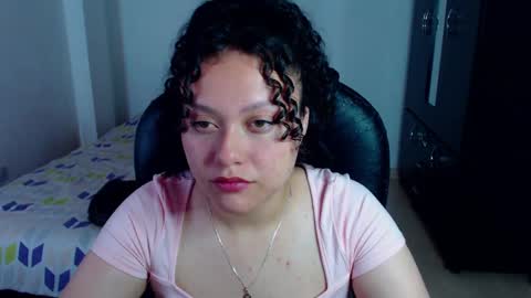 Snapshot of freud_x_louise1 chatting on January 12, 3:07 am Louise online show from January 12, 3:07 am