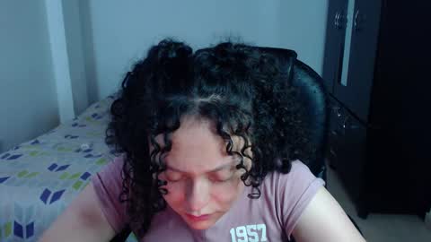 Snapshot of freud_x_louise1 chatting on March 1, 5:42 am Louise online show from March 1, 5:42 am