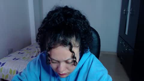 Snapshot of freud_x_louise1 chatting on January 13, 3:34 am Louise online show from January 13, 3:34 am