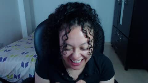 Snapshot of freud_x_louise1 chatting on February 27, 5:02 am Louise online show from February 27, 5:02 am