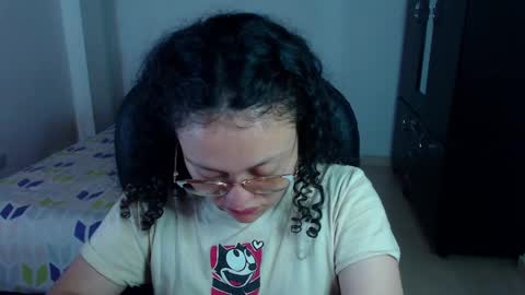 Snapshot of freud_x_louise1 chatting on January 23, 6:39 am Louise online show from January 23, 6:39 am