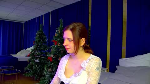 FreyaVey online show from December 19, 5:32 am