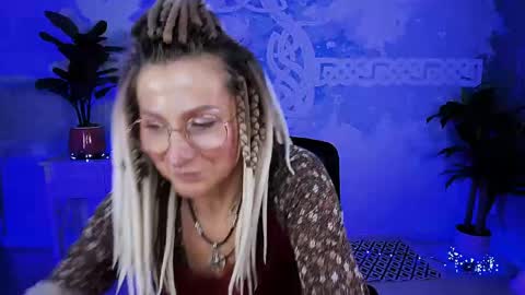 Frida Tander online show from April 12, 7:55 am