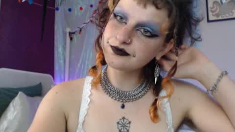 Snapshot of friskyflowers chatting on September 13, 6:49 pm cherry online show from September 13, 6:49 pm