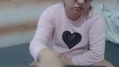 Snapshot of fuck_my_face chatting on December 21, 6:52 am Ella online show from December 21, 6:52 am