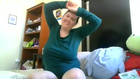 fuzzypeaches87 online show from March 14, 7:59 pm