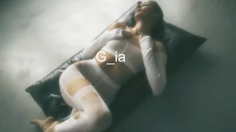 Snapshot of g_ia chatting on February 14, 6:08 pm G online show from February 14, 6:08 pm