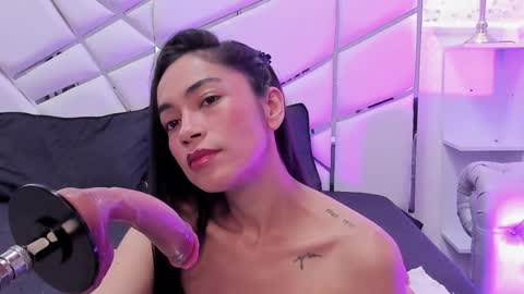 gabbieskinny online show from April 13, 11:44 am