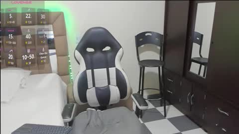 gabriela ponce online show from October 27, 1:23 am