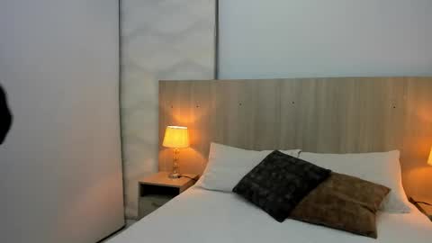 Gabriela Vargas online show from September 28, 3:35 am