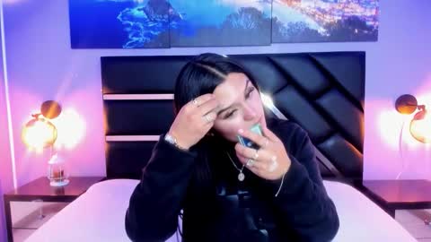 gabrielabotero online show from February 3, 7:18 pm