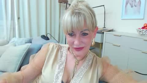 GabrielleMature online show from November 15, 4:52 pm