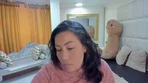 gabriela online show from February 3, 3:39 pm