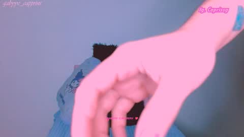 gabyye capprins online show from March 11, 3:22 am