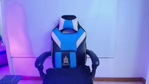 Gaia and Nix online show from March 27, 3:19 am