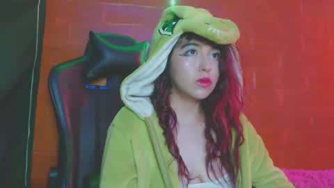 Kate 3 online show from January 3, 7:07 pm