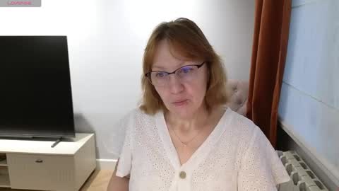 Ava online show from June 1, 7:10 am